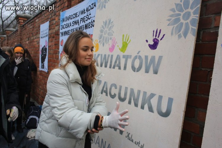 A w ramach tej zadymy lesbijki żądają wolnego dostępu