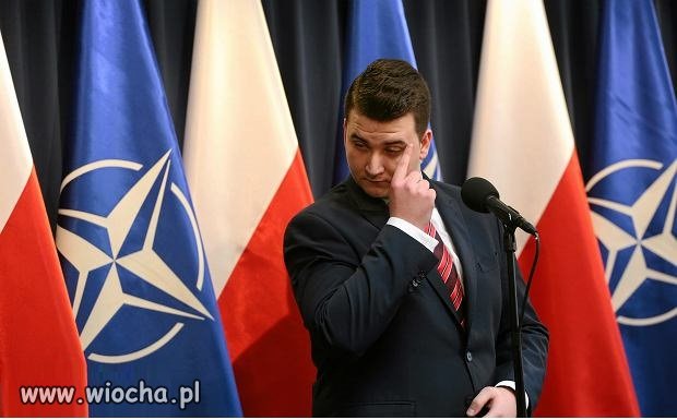 50 tyś pensja, auto i dodatkowa premia= 12 pensji