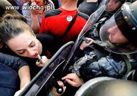 Zawszę jest odpowiednia pora na makijaż