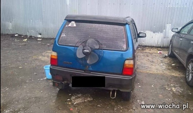 Auto z dodatkowym napędem