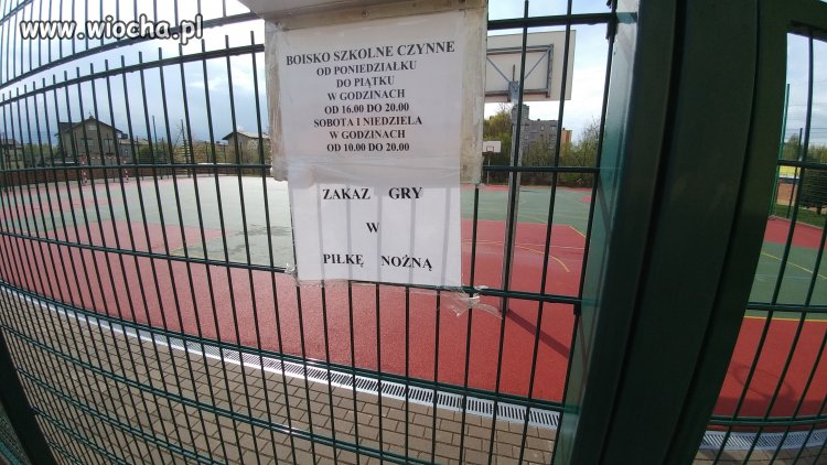 Piłka nożna...