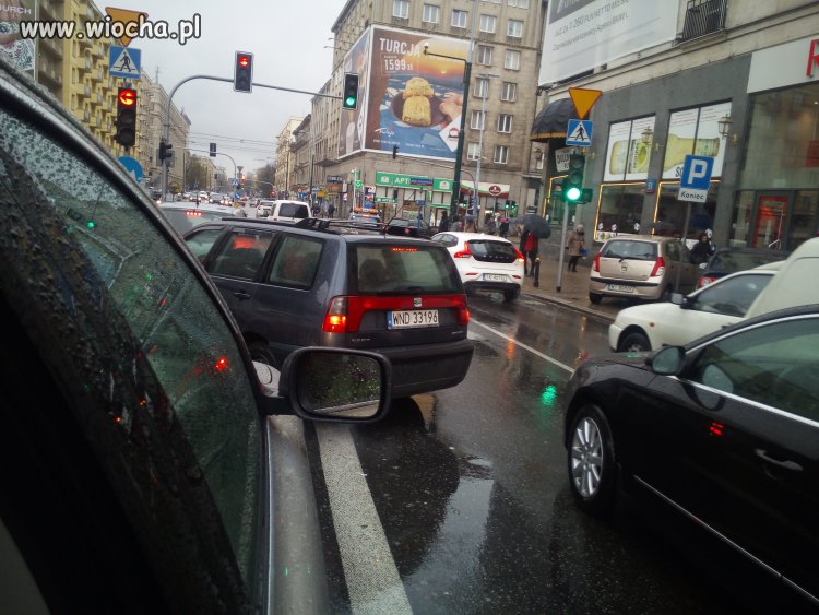 Wpi...się na wydrę,przez ciągłą,w korku nie stoję...
