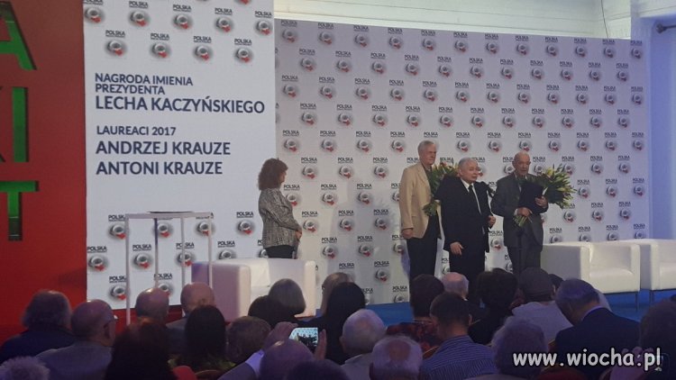 "Smoleńsk" w końcu doczekał się nagrody!