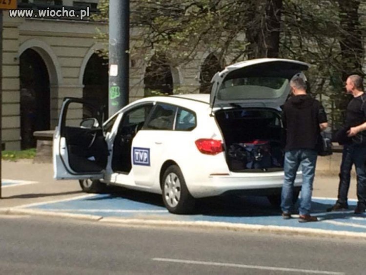 A tymczasem pod placem bankowym TVPis 