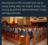 Ze skrajności w