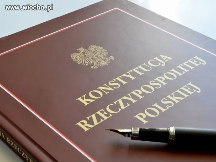 Precz z łapami od tego dokumentu 