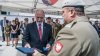 "Komandos Macierewicz". Szef MON dostał odznakę 