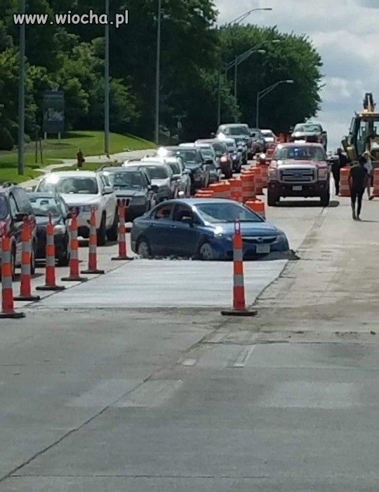 Spieszyło mu się.