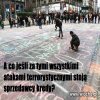 Ktoś dalej za przyjęciem 