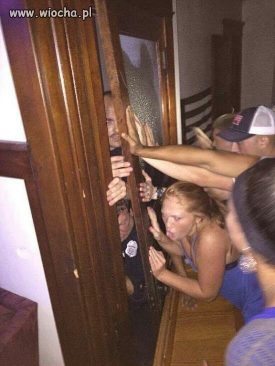 Bez zaproszenia
