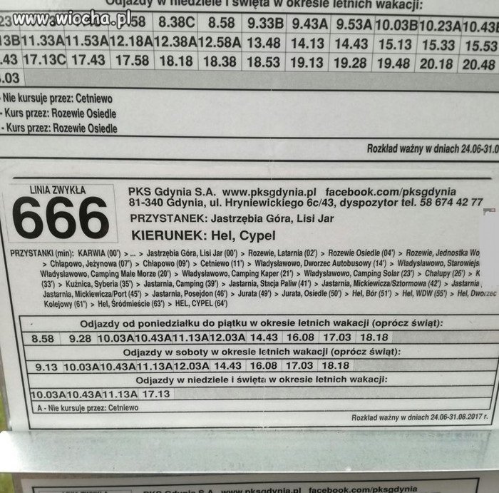 Kierowca autobusu nuci "Highway to Hell"