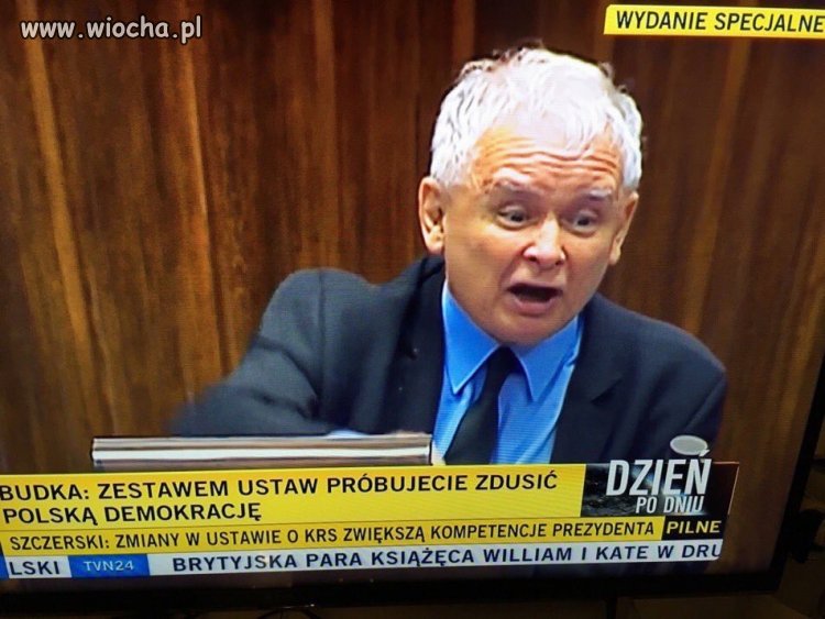 Taki ciepły starszy człowiek 