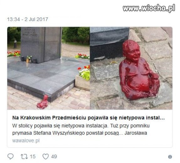 Coraz więcej pomników.