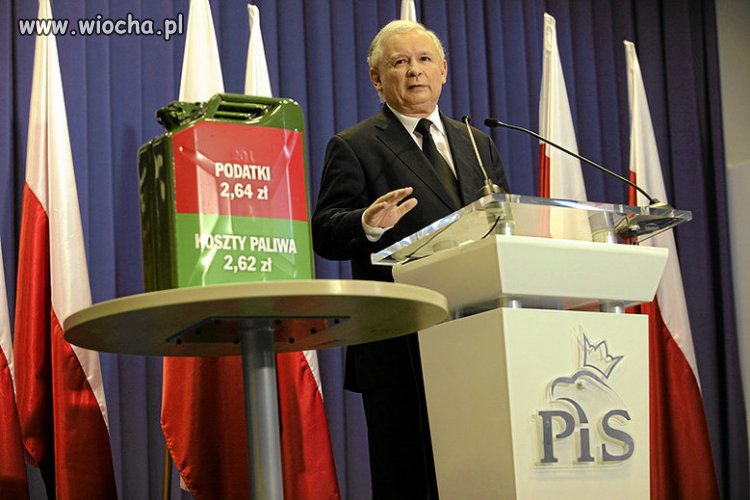 Rok 2011 prezes polski krytykuje rządy platfusów