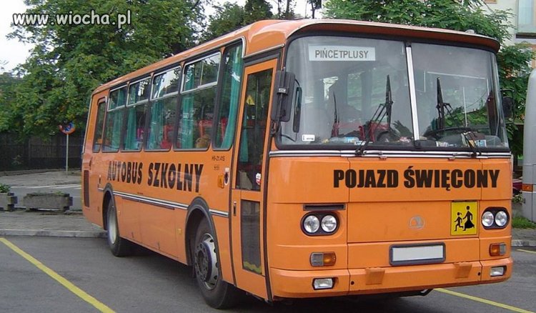 Na złomowisku cała kupa takich rozbitych leży..