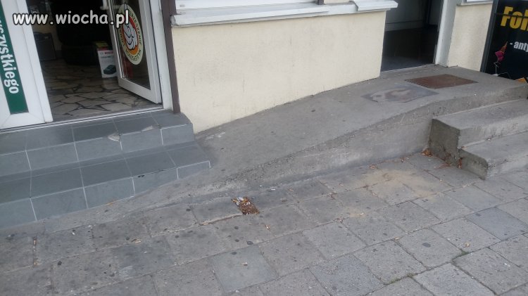 Podjazd dla inwalidów kalisz ul.górnośląska