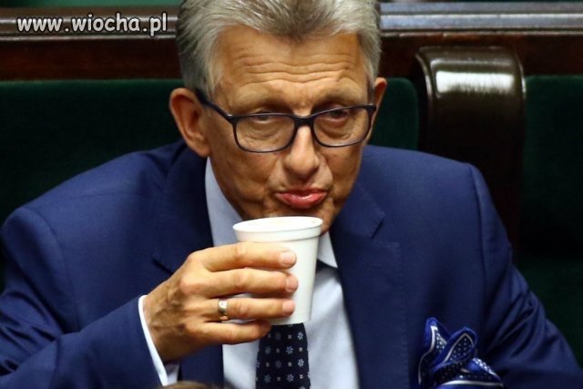 100 tys dla córeczki czerwonego prokuratora
