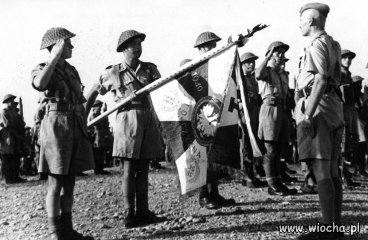 Latem 42r na Bliski Wschód z Armią Andersa ewakuowano 