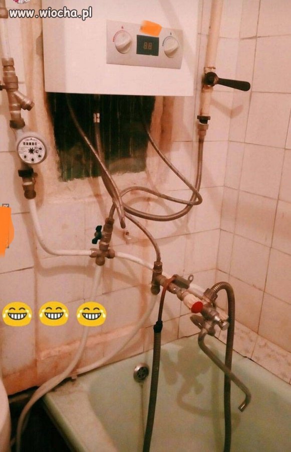 Hydraulik płakał jak rurki skręcał