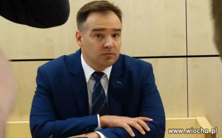 Mariusz Kasprzak kupił kamienice z lokatorami 