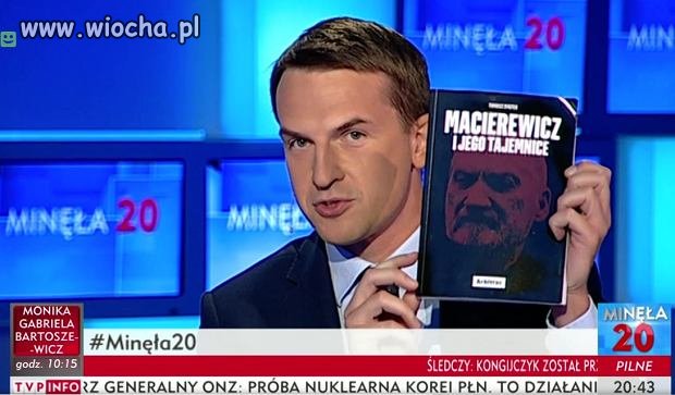 Reklama książki o Macierewiczu