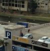 Na parkingu