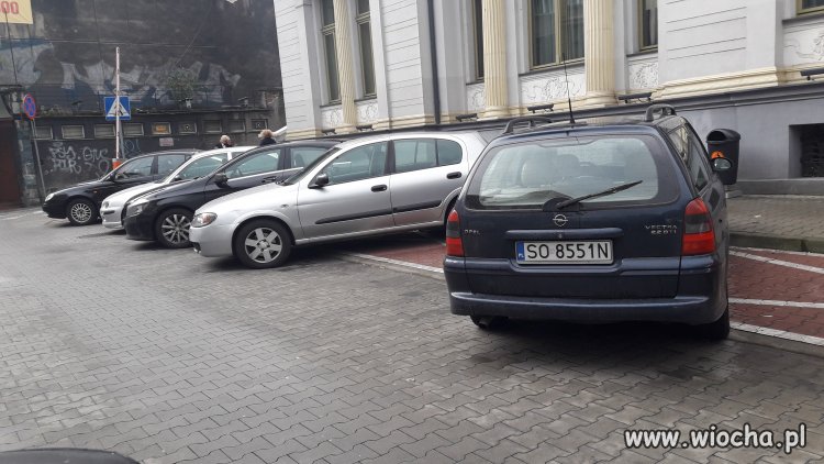 Z kund on przijechoł do Katowic?