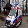 Rezydenci  rozbijają sie tez mercedesami