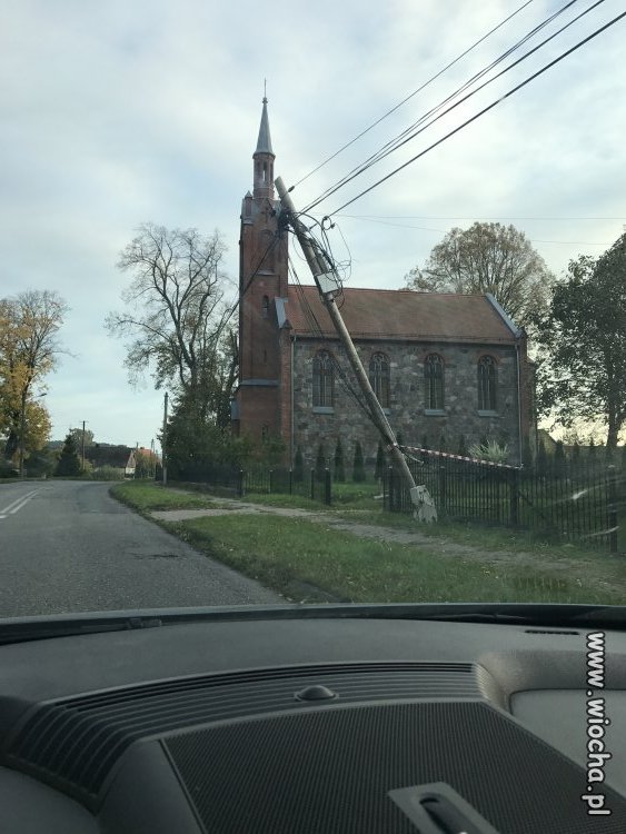 Zabezpieczony słup?! Zabezpieczony!