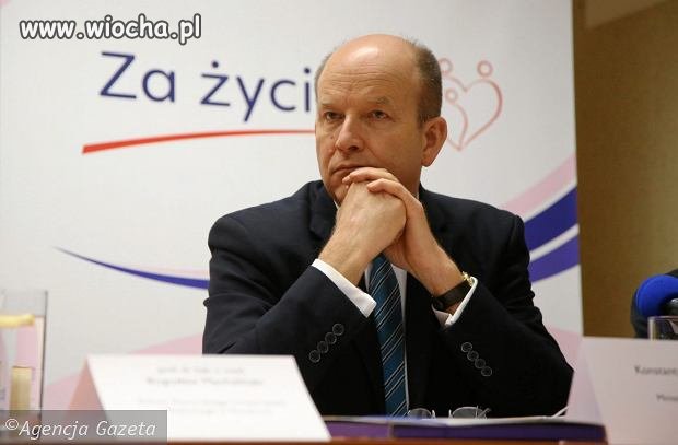 Miniterstwo  Zdrowia zaoszczędziło kasę dla ZUS