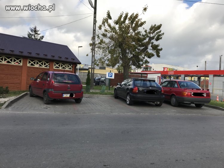 A co tam że dwa miejsca zajęte w szczycie ruchu. 