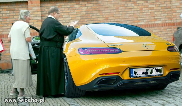 Co najfajniejszego dostaliście na urodziny od babci?