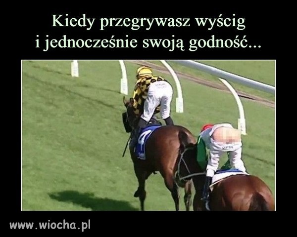 Może chciał włączyć turbo?