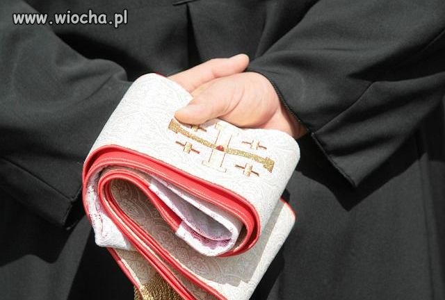 Rąbnęli księdza na "chorom córkie"