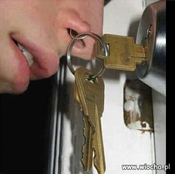 Lifehack dla ziomusiów z kolczykiem w nosie