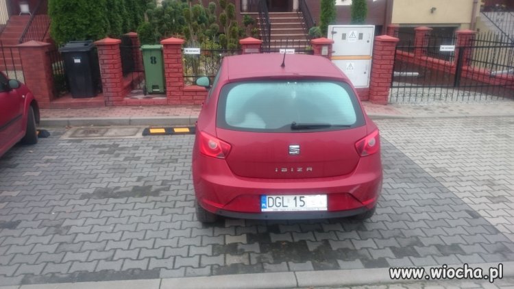 Tak Pan i Władca blokuje miejsca parkingowe