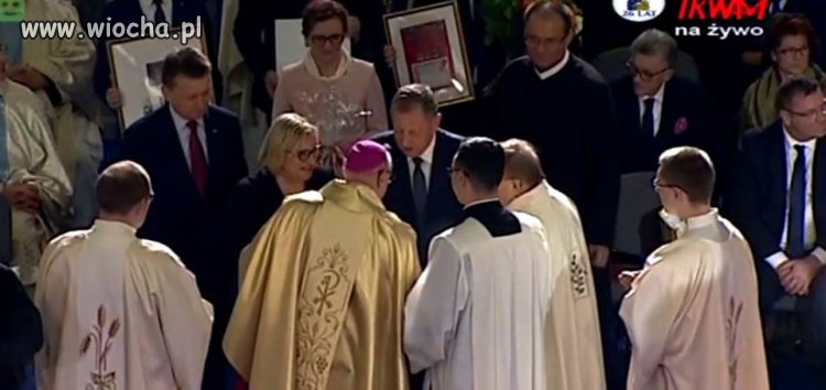"Rząd Polski" składa dziś hołd lenny Rydzykowi