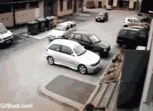 Świetny parking.