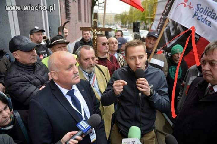 Ta flaga przechodziła z tragarzami