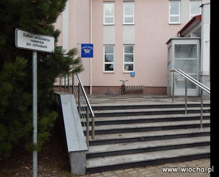 Pracownicy poczty życzą sobie żebyś wjechał