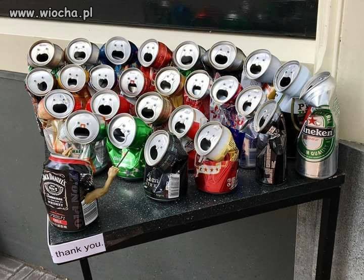 W trzecim rzędzie 