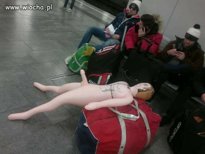 Razu pewnego na lotnisku
