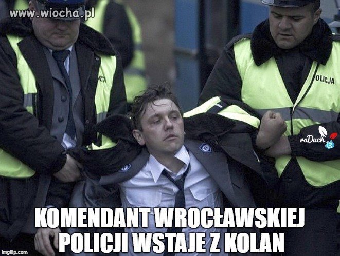 Policja wstaje z kolan 