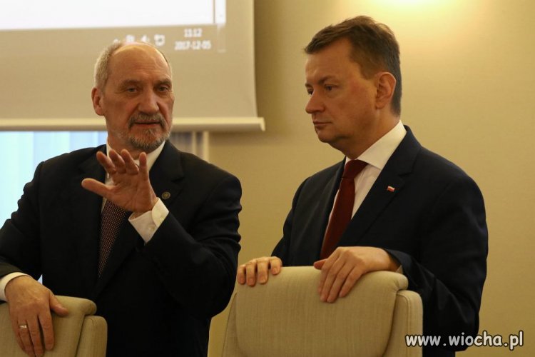 Nie bój się Pysiu, ja ci wszystko o zamachu  objaśnię