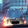 Szyba na biały silikon i srebna taśmę