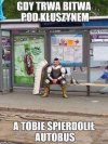 Autobus pewnie był czerwony