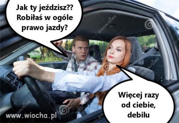 Kobieta za kierownicą