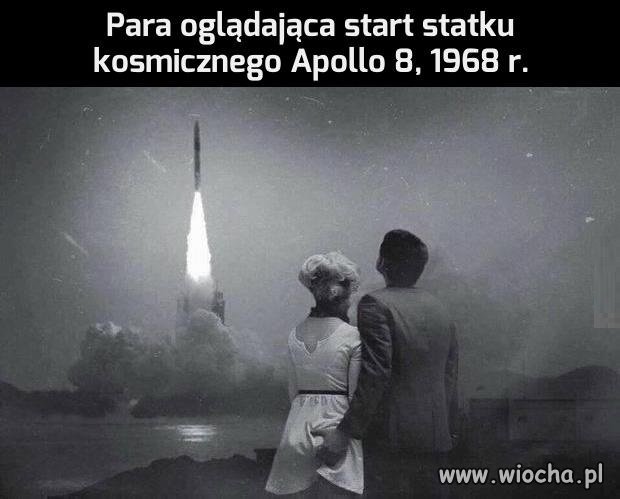Ona czeka na start innej rakiety