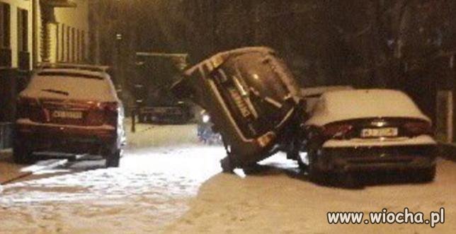 Kobieta na trzeźwo zaparkować nie potrafi