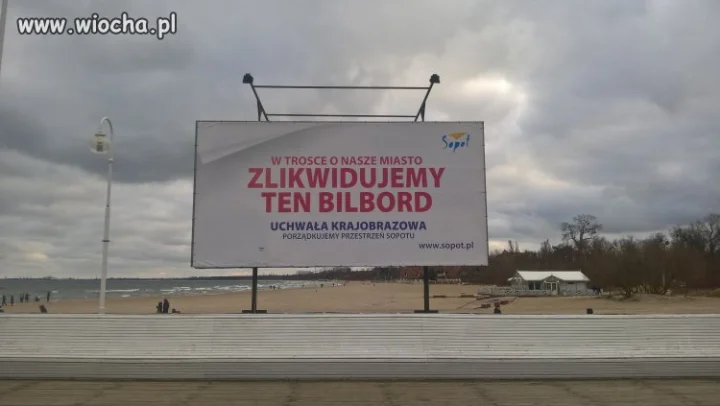 Bilboard zlikwidował się sam...